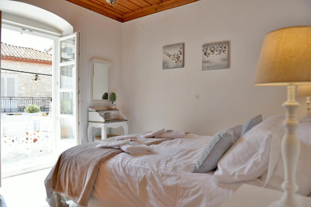 Hydra's Pearl - White Pearl Holiday home